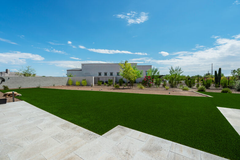 How To Choose the Best Artificial Turf for Arizona Businesses